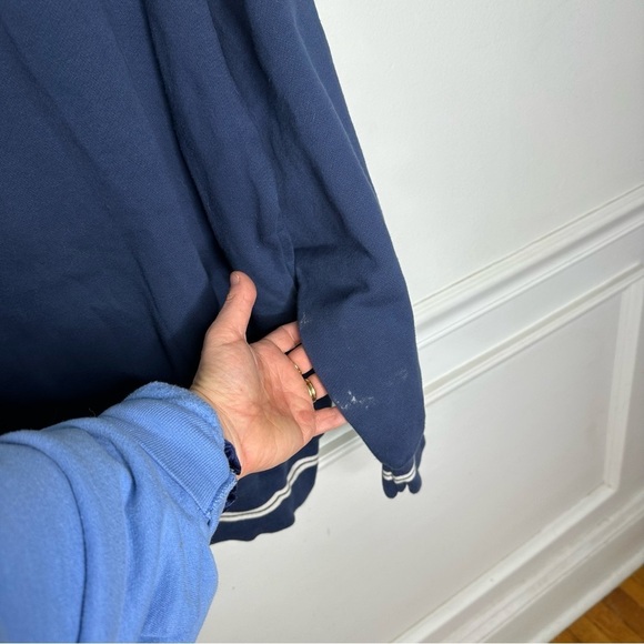 WDW Vintage Disney World Showcase Parks Embroidered Crewneck Sweatshirt - Picture 9 of 10